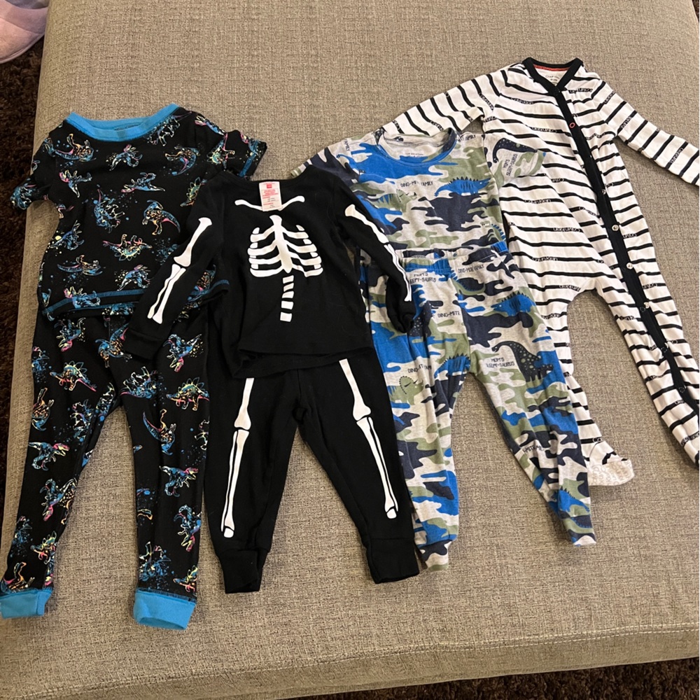 Misc. 12-18 month any 1 2T pajamas four pairs